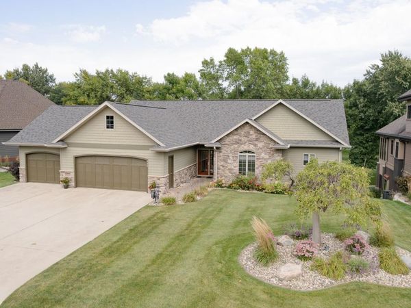 932 Emerald Pines Dr., Arnolds Park, IA 51331