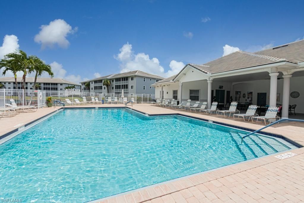 7811 Regal Heron Cir, Unit 302, Naples, FL 34104 Photo