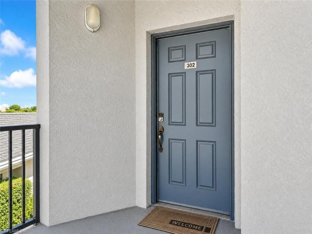 7811 Regal Heron Cir, Unit 302, Naples, FL 34104 Photo