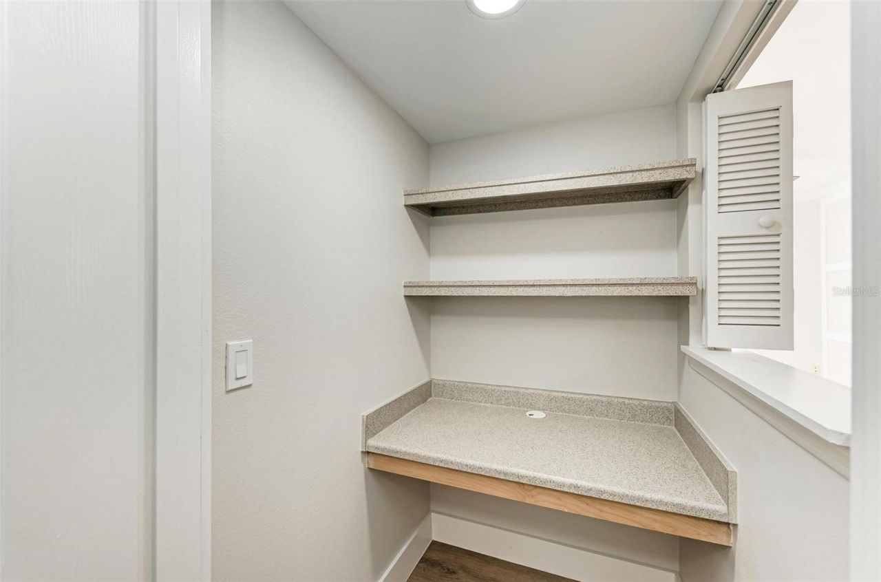 3005 Chianti Court, Unit 1003, Sarasota, FL 34237 Photo