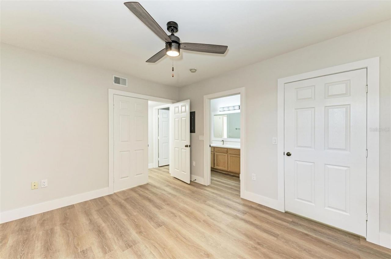 3005 Chianti Court, Unit 1003, Sarasota, FL 34237 Photo