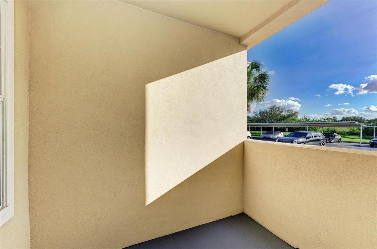 3005 Chianti Court, Unit 1003, Sarasota, FL 34237 Photo