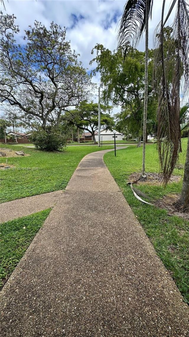 7100 NW 17, Unit 111, Plantation, FL 33313 Photo