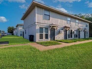 4951 Miller Avenue, Fort Worth, TX 76119