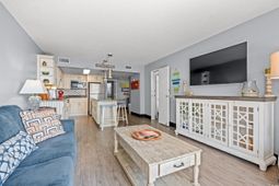 201 74th Ave. N photo 4