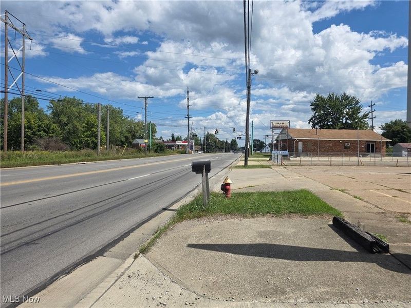 41981 N Ridge Road, Elyria, OH 44035 Photo 36