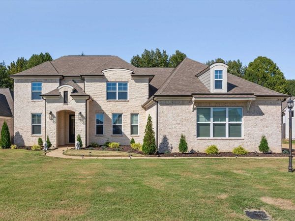 13648 HIGHLANDS CREST DR, Olive Branch, MS 38654