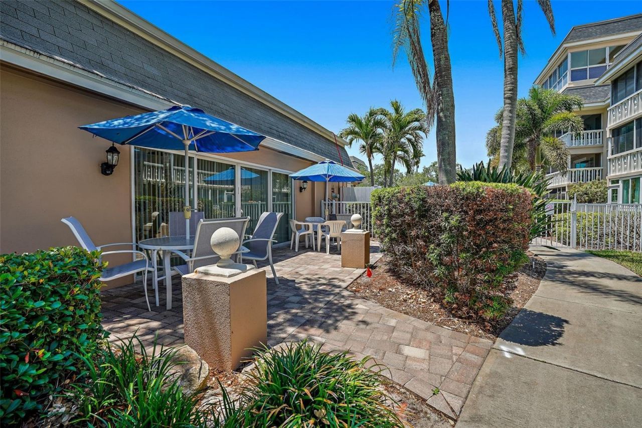 131 Bluff View Drive, Unit 103, Belleair Bluffs, FL 33770 Photo