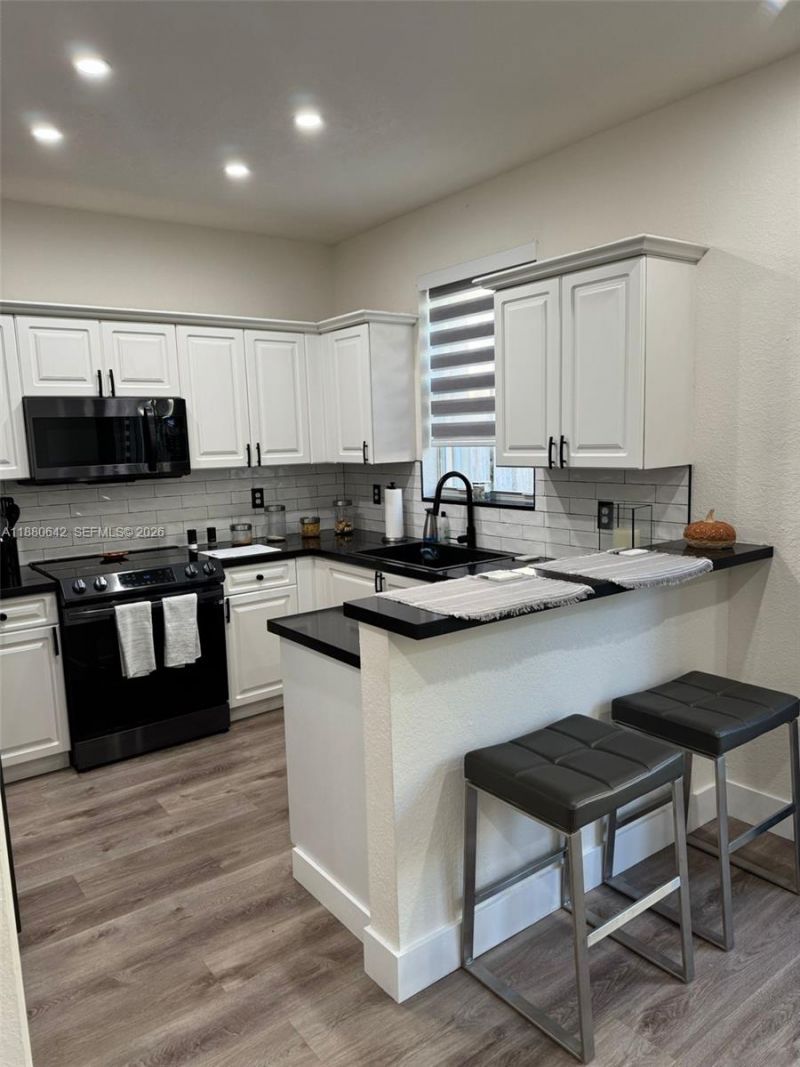 12453 SW 125th Ter, Miami, FL 33186 Photo