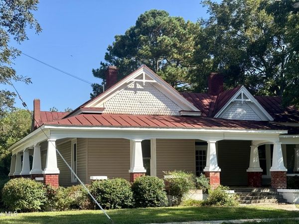 306 E Main Street, Whitakers, NC 27891