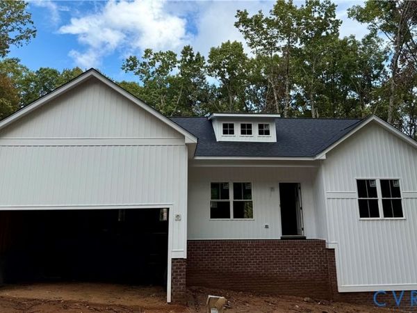 716 Pine Harbour Drive, Mineral, VA 23117
