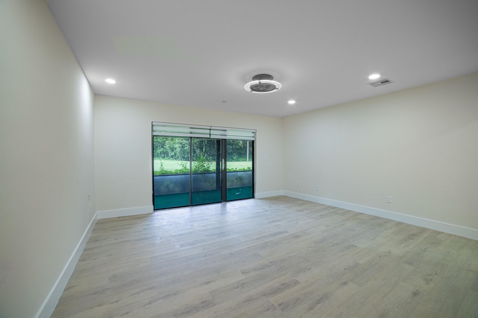 8008 Eastlake Drive, Unit 12-a, Boca Raton, FL 33433 Photo