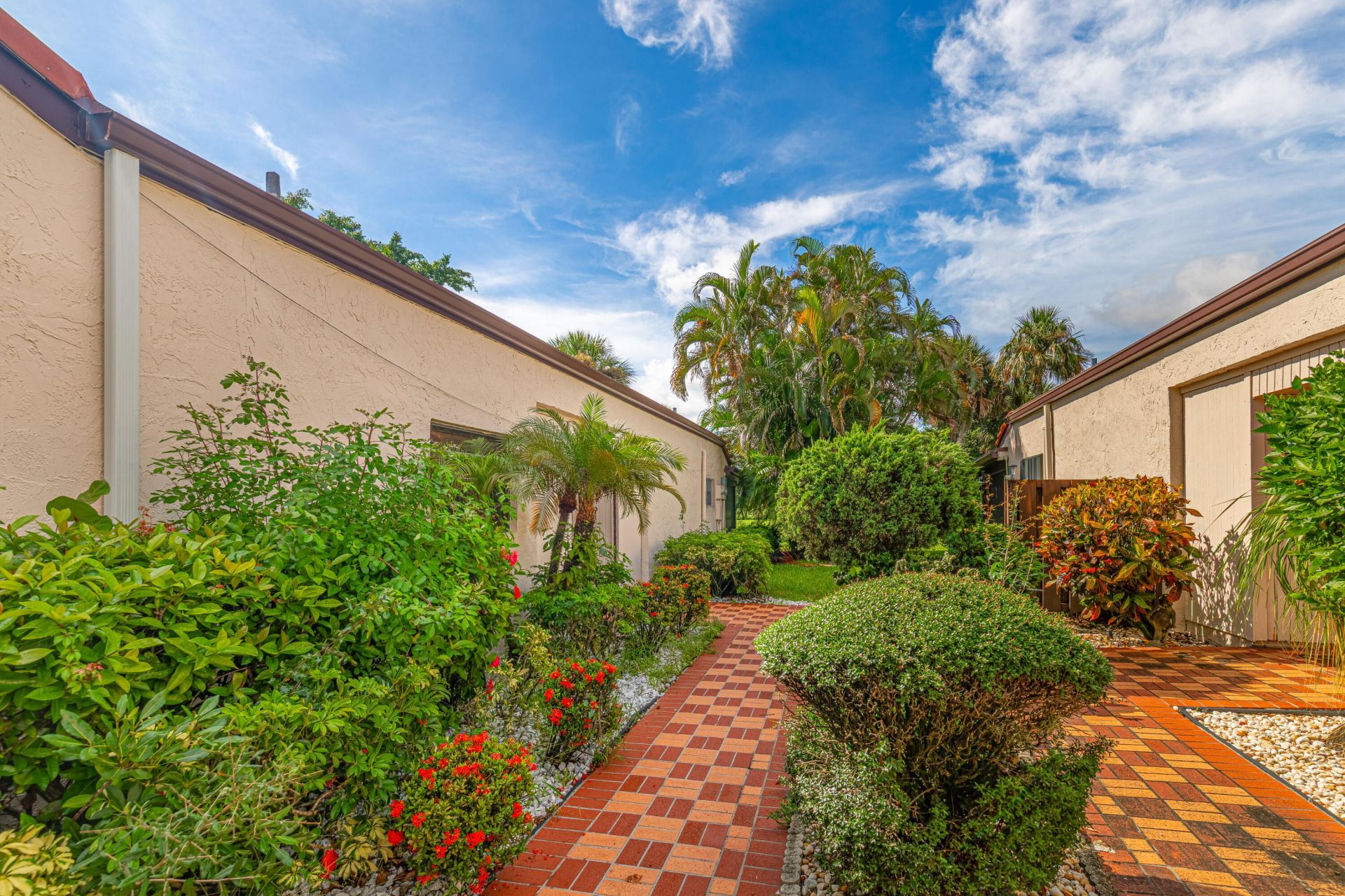 8008 Eastlake Drive, Unit 12-a, Boca Raton, FL 33433 Photo