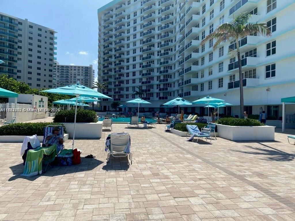 3725 S Ocean Dr, Unit 419, Hollywood, FL 33019 Photo