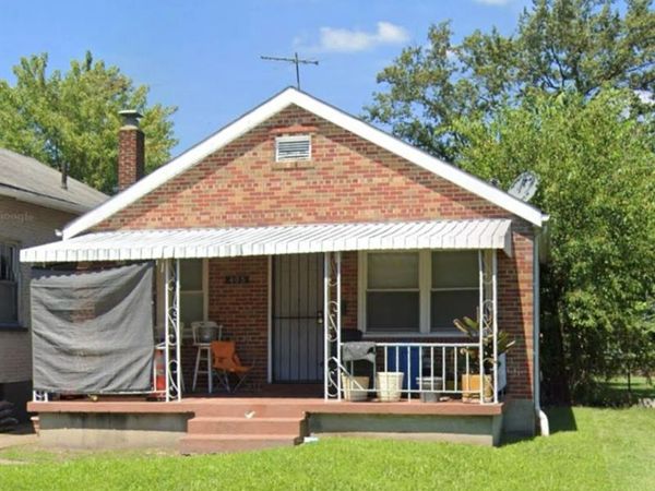 405 Christian Avenue, St Louis, MO 63147