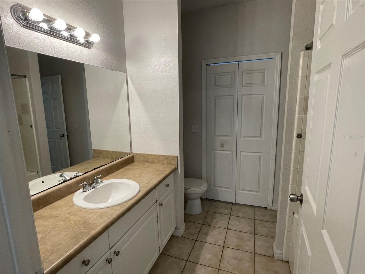 5500 Rosehill Road, Unit 103, Sarasota, FL 34233 Photo