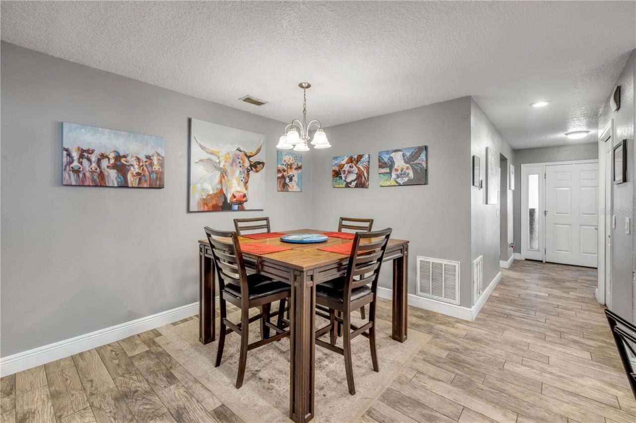 2097 Cleo Lane, Deltona, FL 32738 Photo