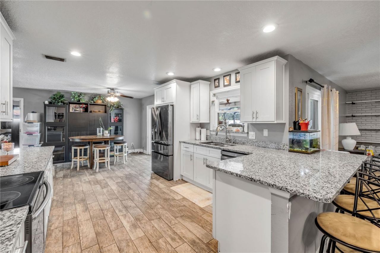 2097 Cleo Lane, Deltona, FL 32738 Photo