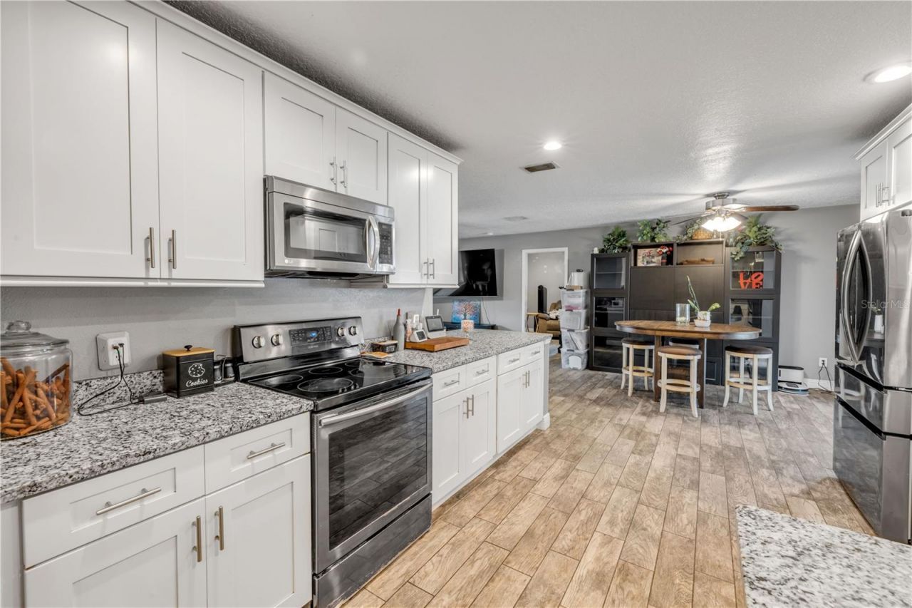 2097 Cleo Lane, Deltona, FL 32738 Photo