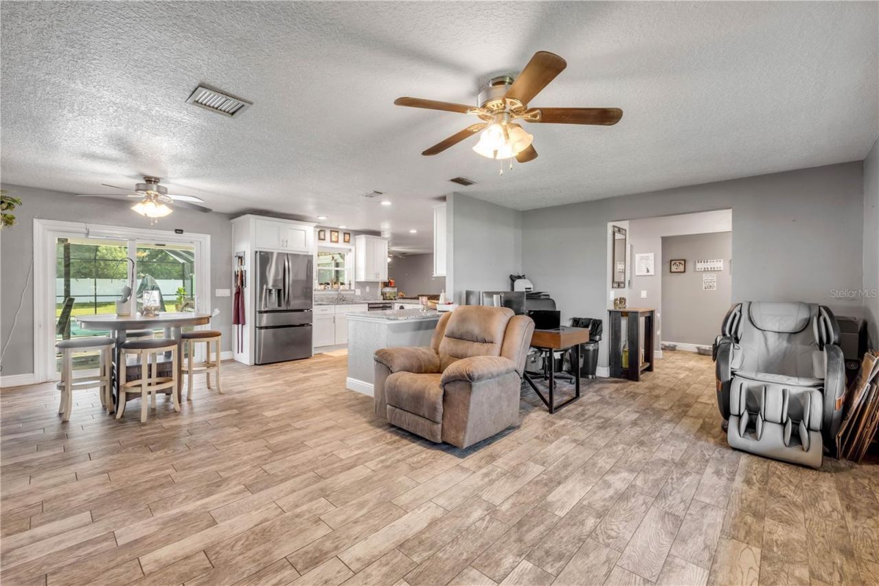 2097 Cleo Lane, Deltona, FL 32738 Photo