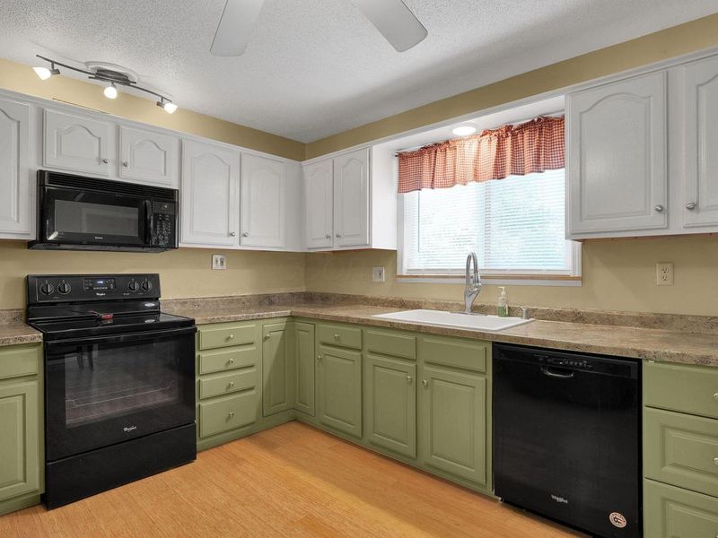 7879 Railroad Street, Orient, OH 43146 Photo 10