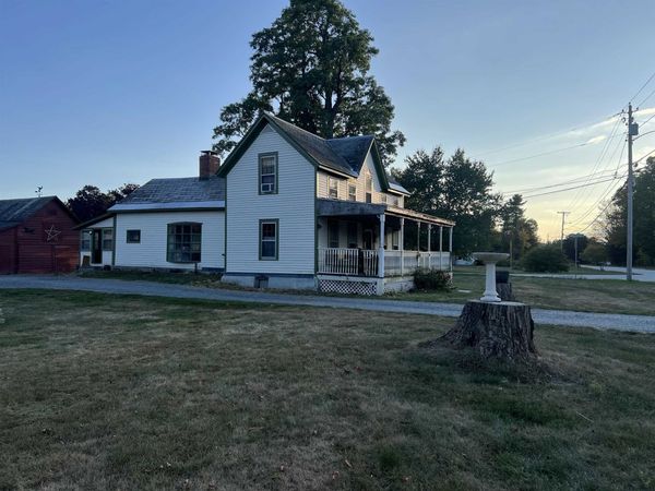 1100 E. Main Street, Poultney, VT 05764