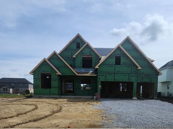 9401 Sweetspire Place, St. John, IN 46373