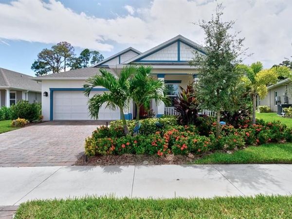 3677 LOBLOLLY SQ, Vero Beach, FL 32966