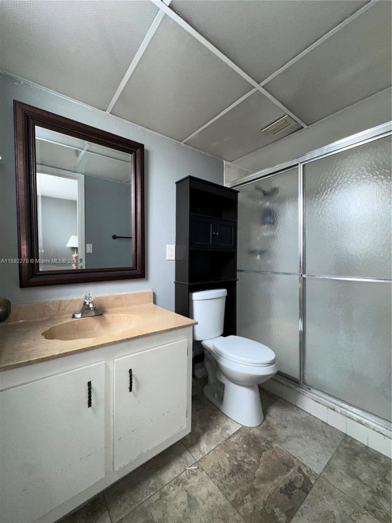 2800 Somerset Dr, Unit 403J, Lauderdale Lakes, FL 33311 Photo