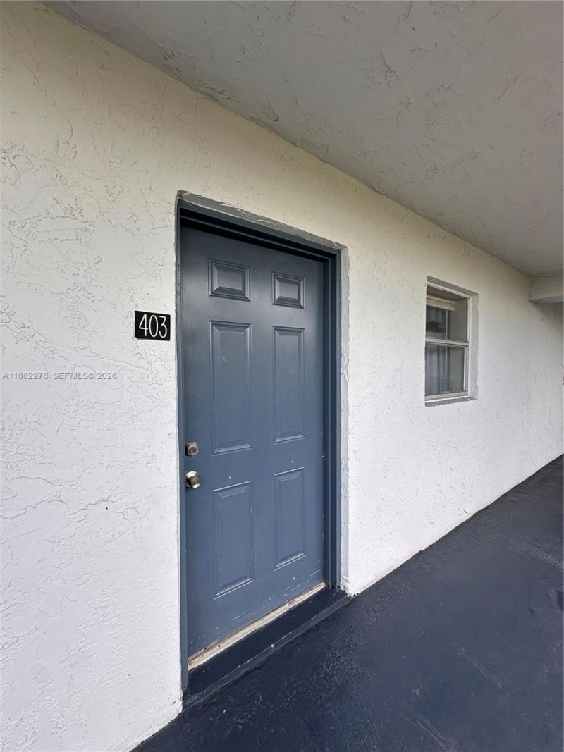2800 Somerset Dr, Unit 403J, Lauderdale Lakes, FL 33311 Photo