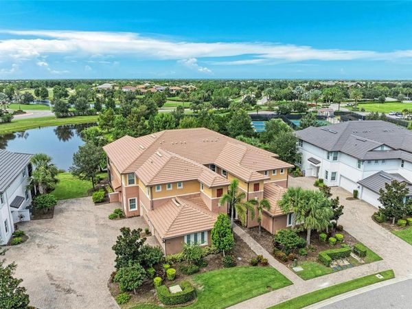 7546 DIVOT LOOP, LAKEWOOD RANCH, FL 34202