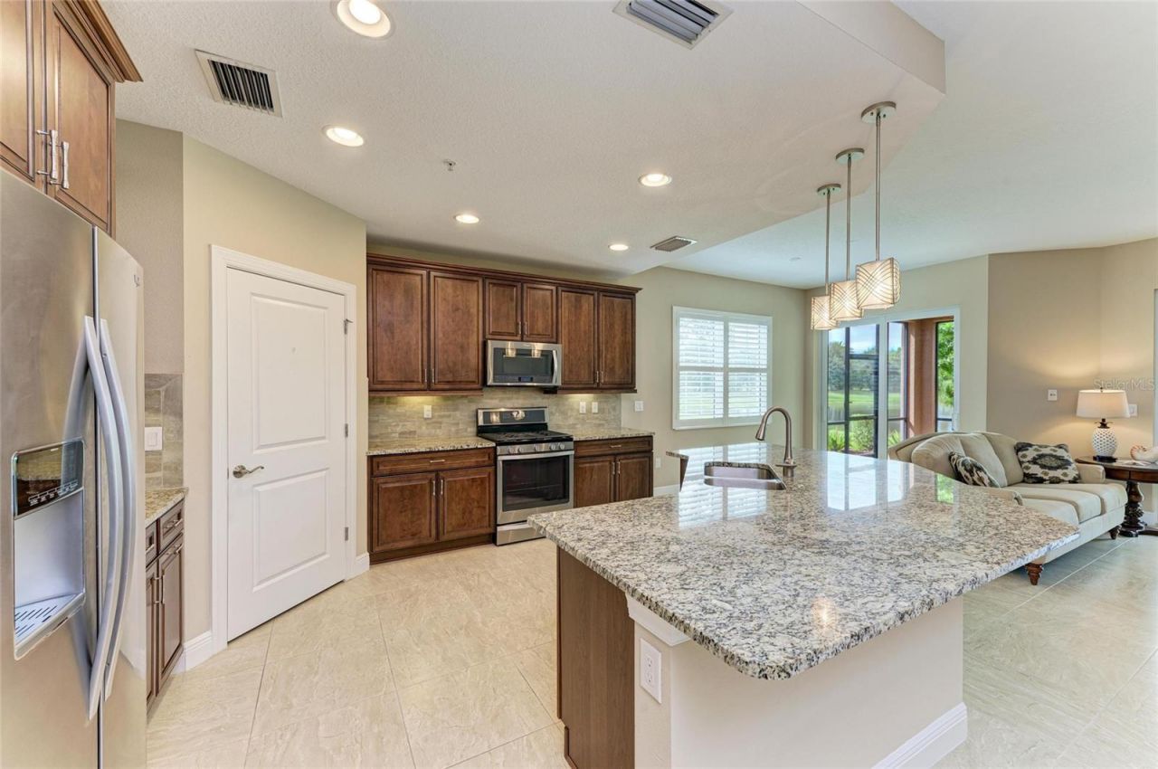 7546 Divot Loop, Lakewood Ranch, FL 34202 Photo