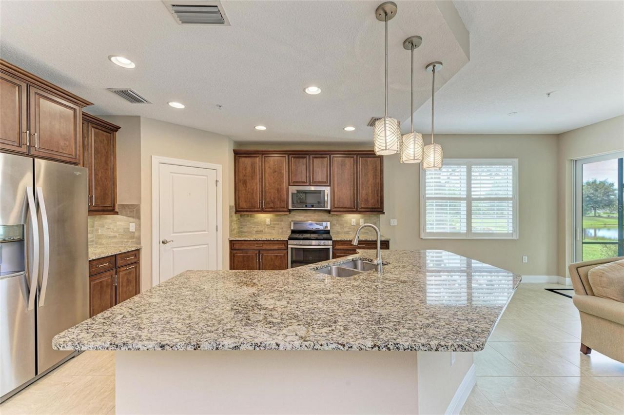 7546 Divot Loop, Lakewood Ranch, FL 34202 Photo