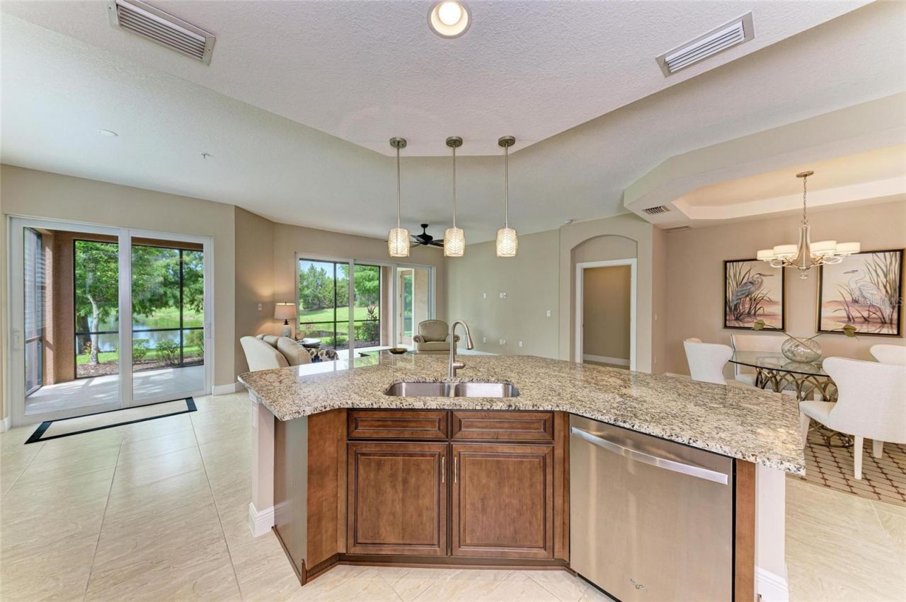 7546 Divot Loop, Lakewood Ranch, FL 34202 Photo