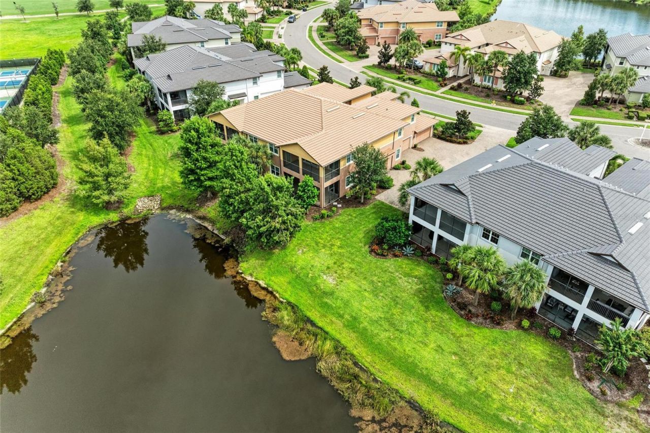 7546 Divot Loop, Lakewood Ranch, FL 34202 Photo