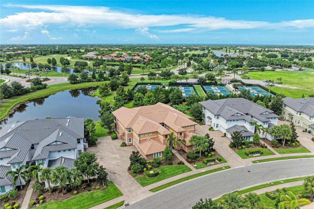 7546 Divot Loop, Lakewood Ranch, FL 34202 Photo