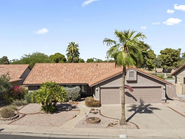 5552 E Enrose Street, Mesa, AZ 85205