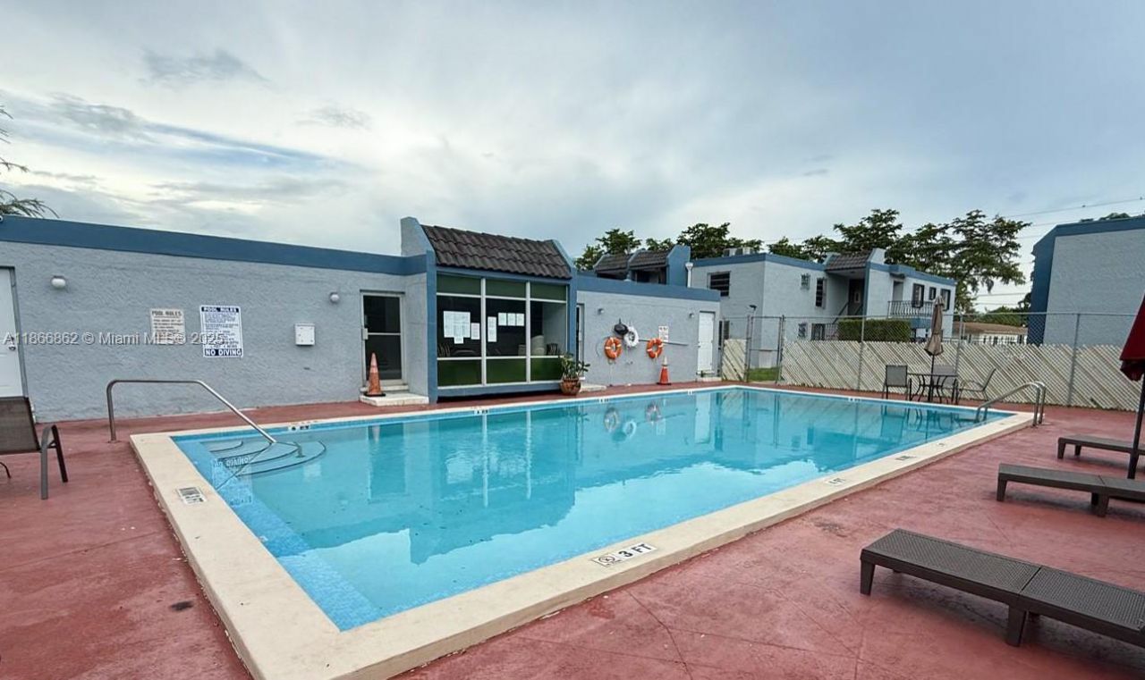 160 SW 30th Ave, Unit 109A, Miami, FL 33135 Photo