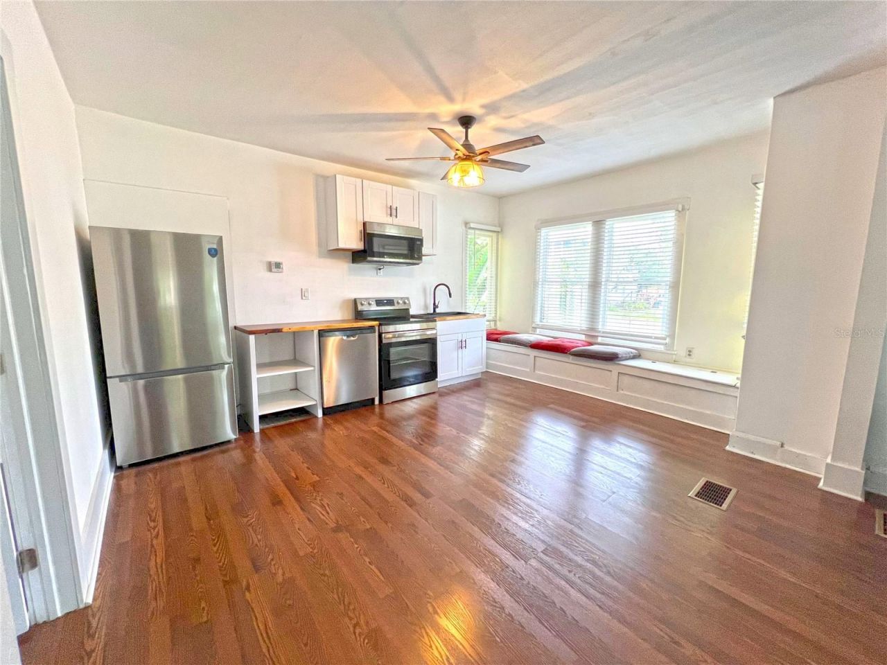 200 Live Oak Street, New Smyrna Beach, FL 32168 Photo