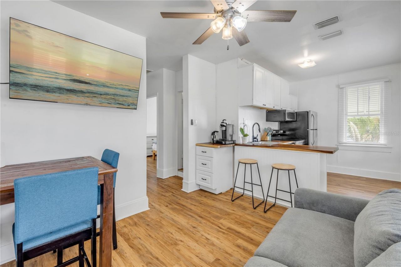 200 Live Oak Street, New Smyrna Beach, FL 32168 Photo