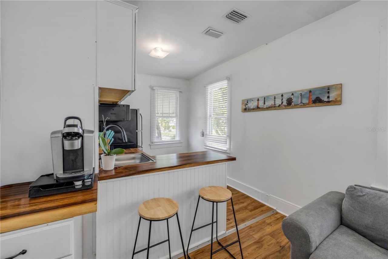 200 Live Oak Street, New Smyrna Beach, FL 32168 Photo