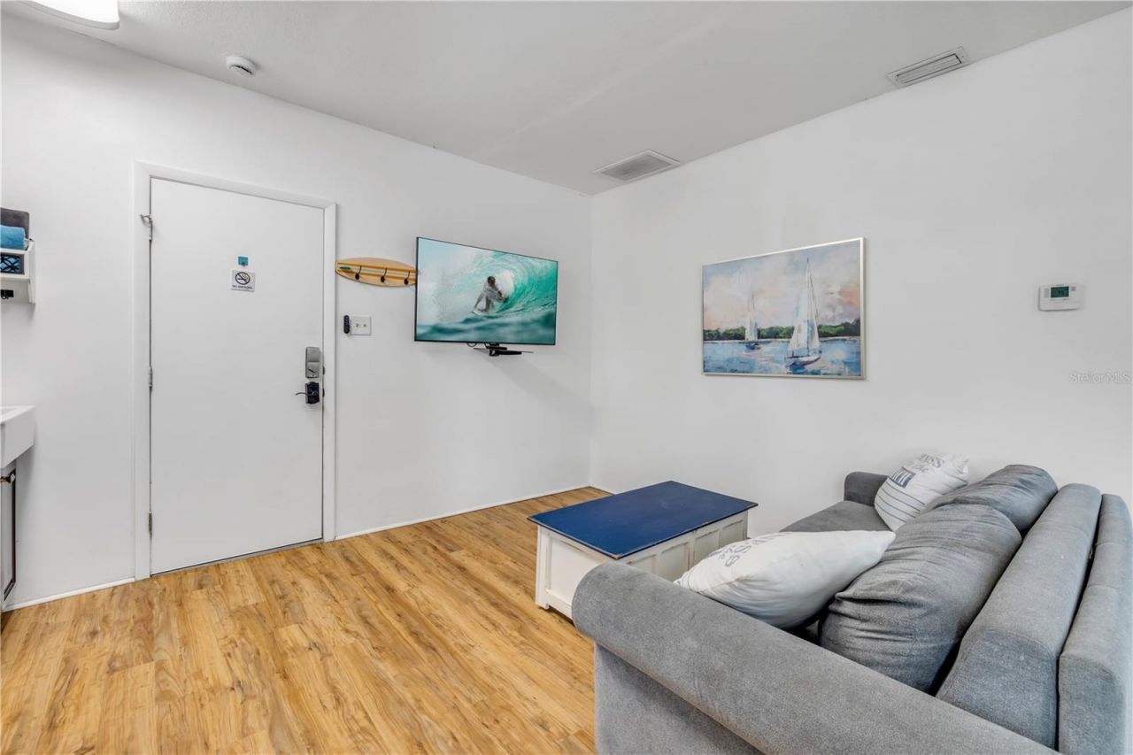 200 Live Oak Street, New Smyrna Beach, FL 32168 Photo