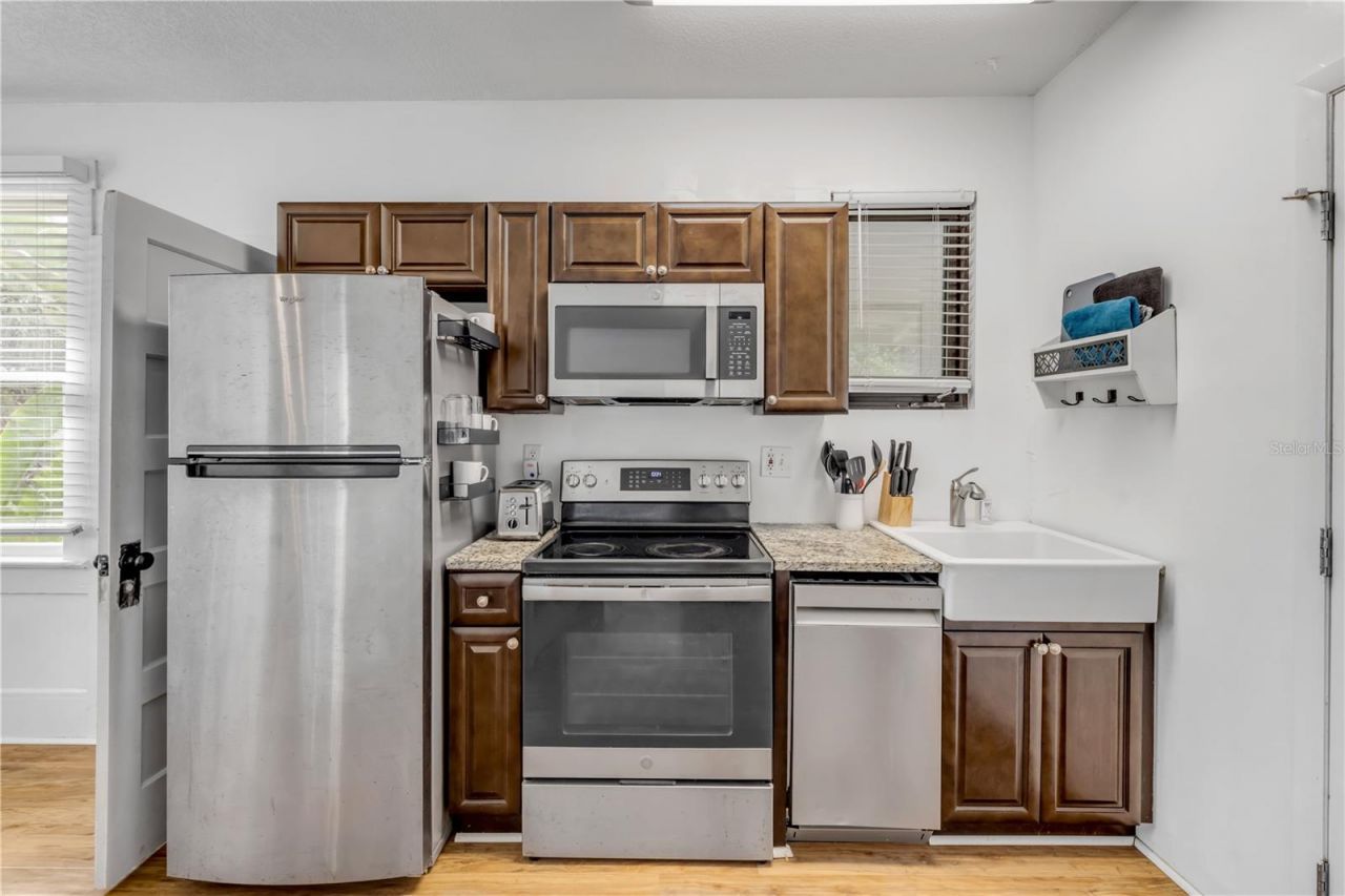 200 Live Oak Street, New Smyrna Beach, FL 32168 Photo