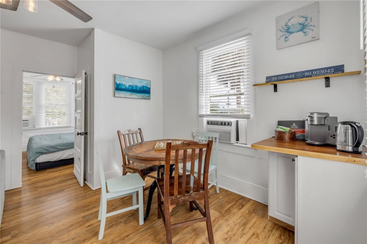 200 Live Oak Street, New Smyrna Beach, FL 32168 Photo