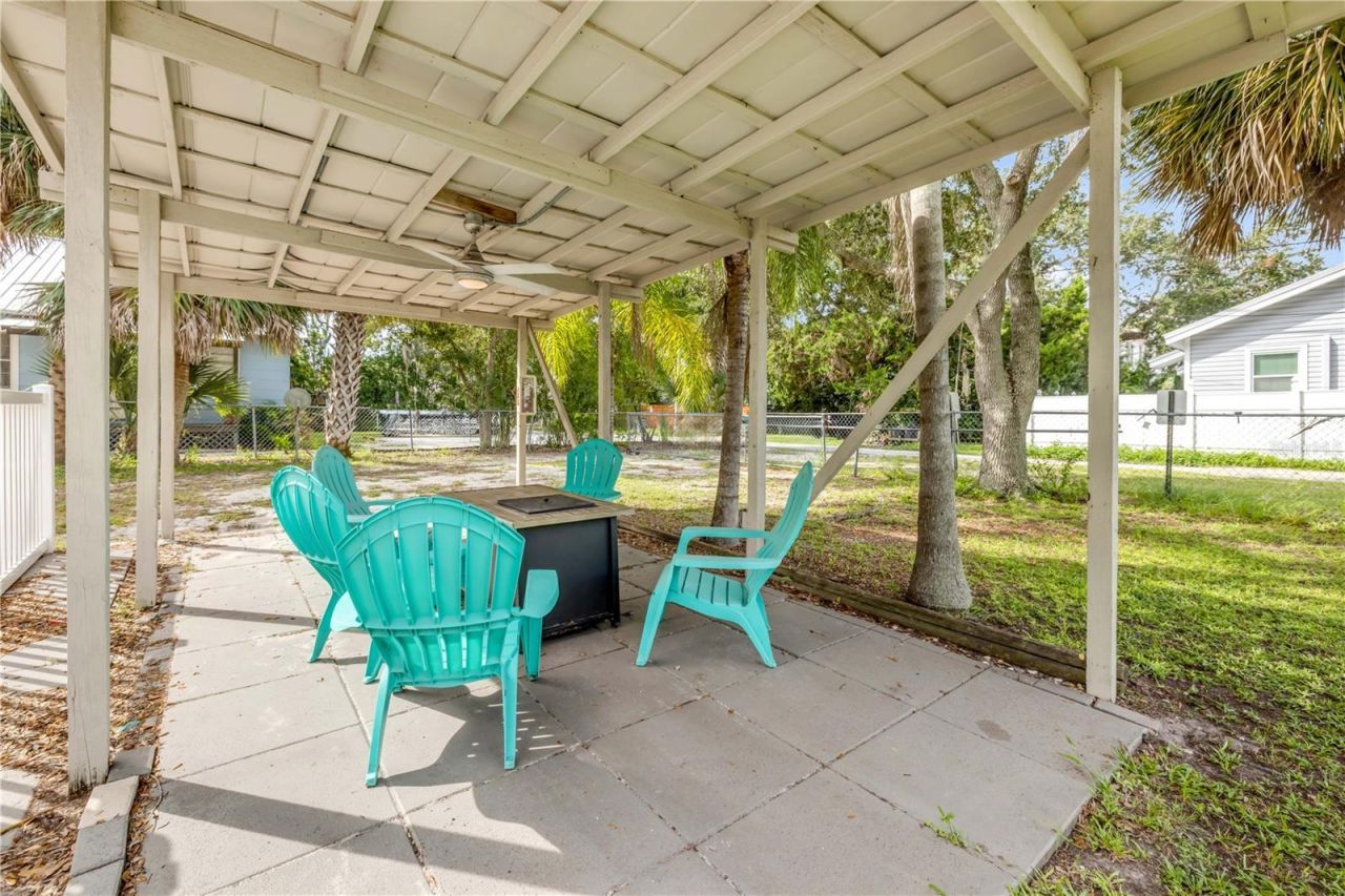 200 Live Oak Street, New Smyrna Beach, FL 32168 Photo