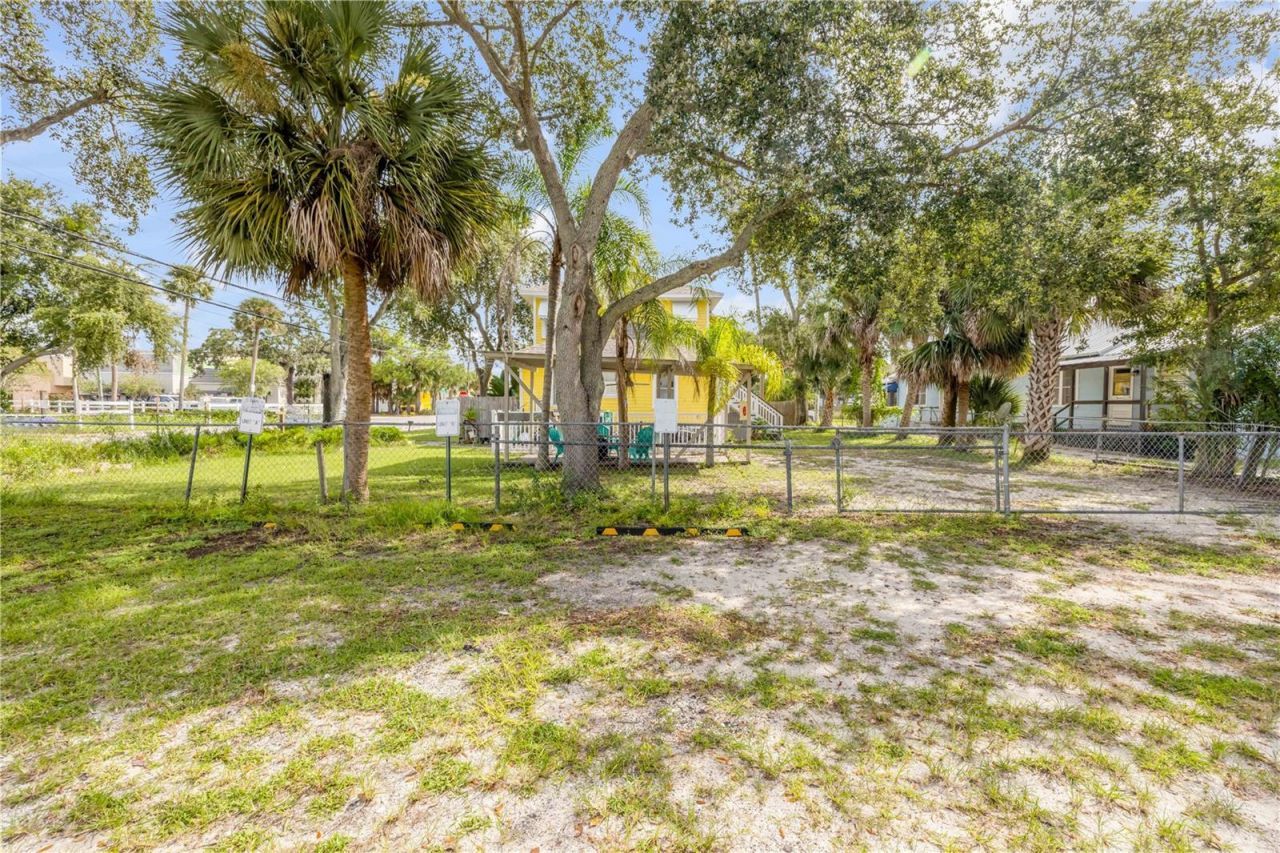 200 Live Oak Street, New Smyrna Beach, FL 32168 Photo