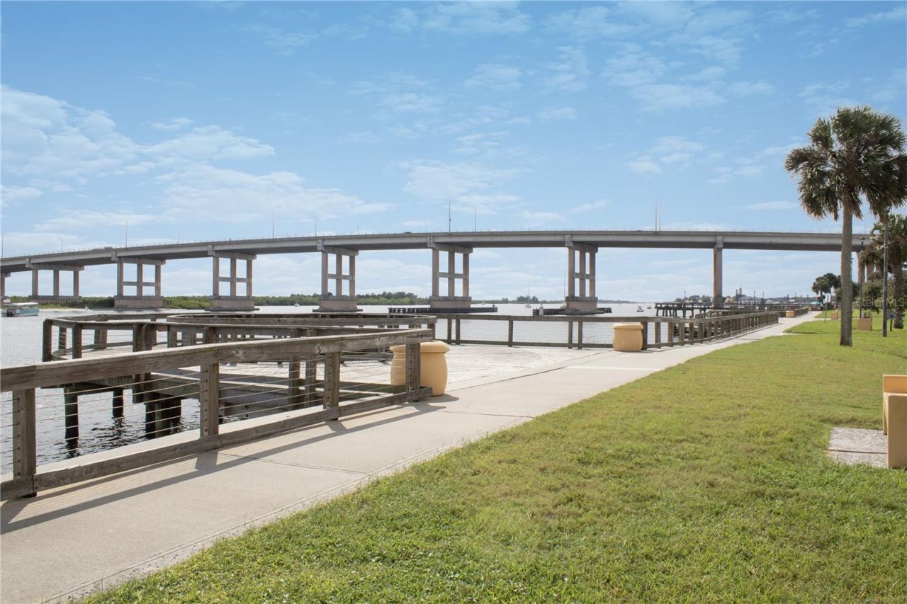 200 Live Oak Street, New Smyrna Beach, FL 32168 Photo