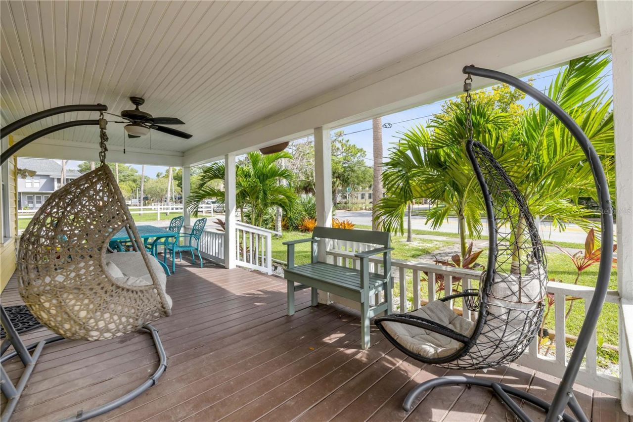 200 Live Oak Street, New Smyrna Beach, FL 32168 Photo