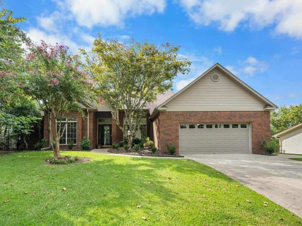 343 Arlington Point, Hot Springs, AR 71913