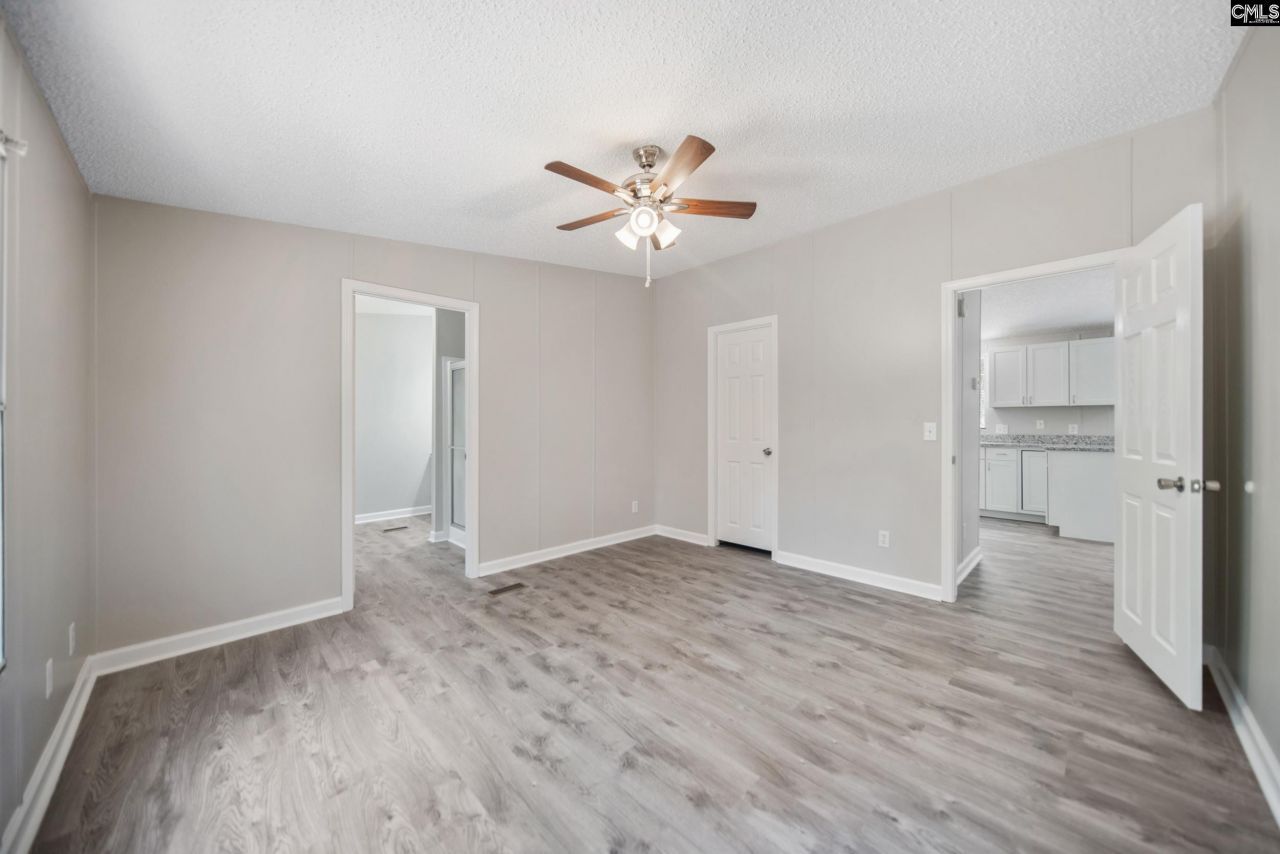 145 Glencrest Drive Photo 21